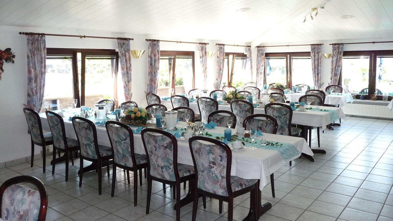 Dorf Gut Hotel Zur Warte Witzenhausen Luaran gambar